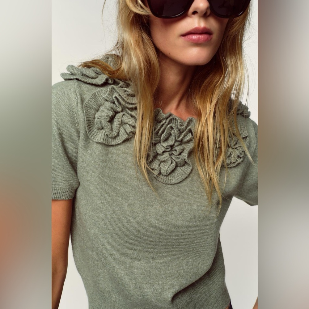 Zara Sweater with Floral Detail Size L